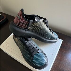 ALEXANDER MCQUEEN Perforated Rainbow Sneakers Black/ multi